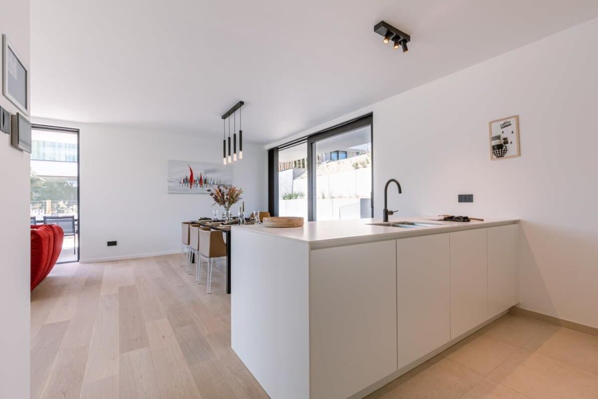 Huswell - Beautiful & Ultramodern Apartment In Oostduinkerke Koksijde Kültér fotó
